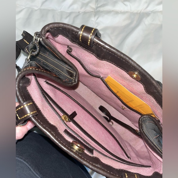 Croc Dooney and Bourke - Picture 10 of 11